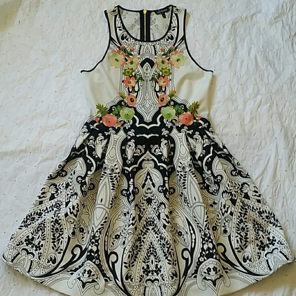 Juicy Couture Dresses & Skirts - Juicy Couture skate  floral sleeveless  dress 10